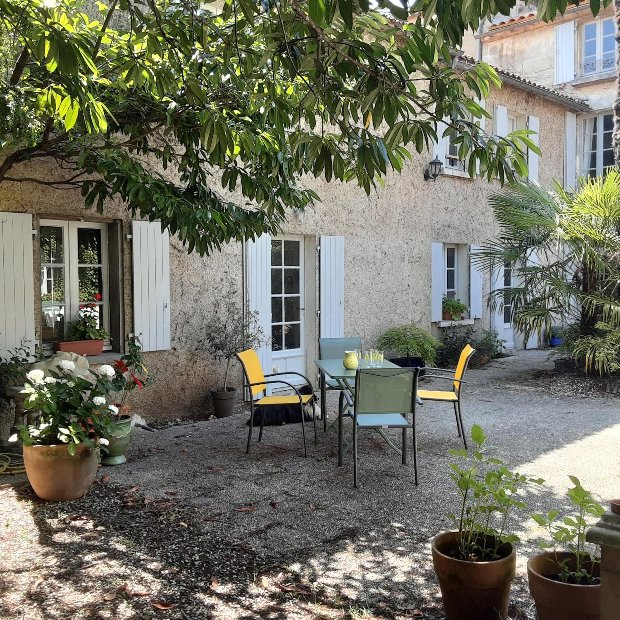 דירות Châteauneuf-sur-Charente Annexe Du Pont De La Charente מראה חיצוני תמונה